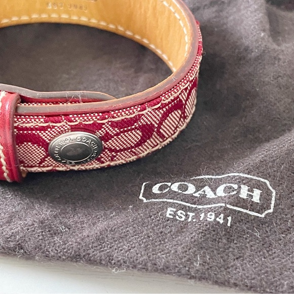 Coach red monogram fabric and leather snap button bracelet - Picture 3 of 10